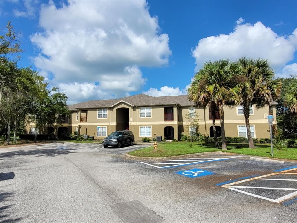 36015 DEER CREEK DRIVE UNIT 203 ZEPHYRHILLS, FL 33541