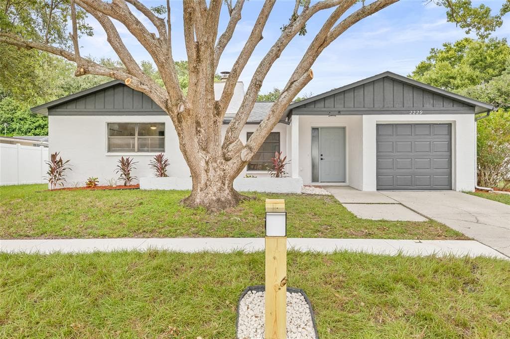 2229 CYPRESS POINT DRIVE E CLEARWATER, FL 33763