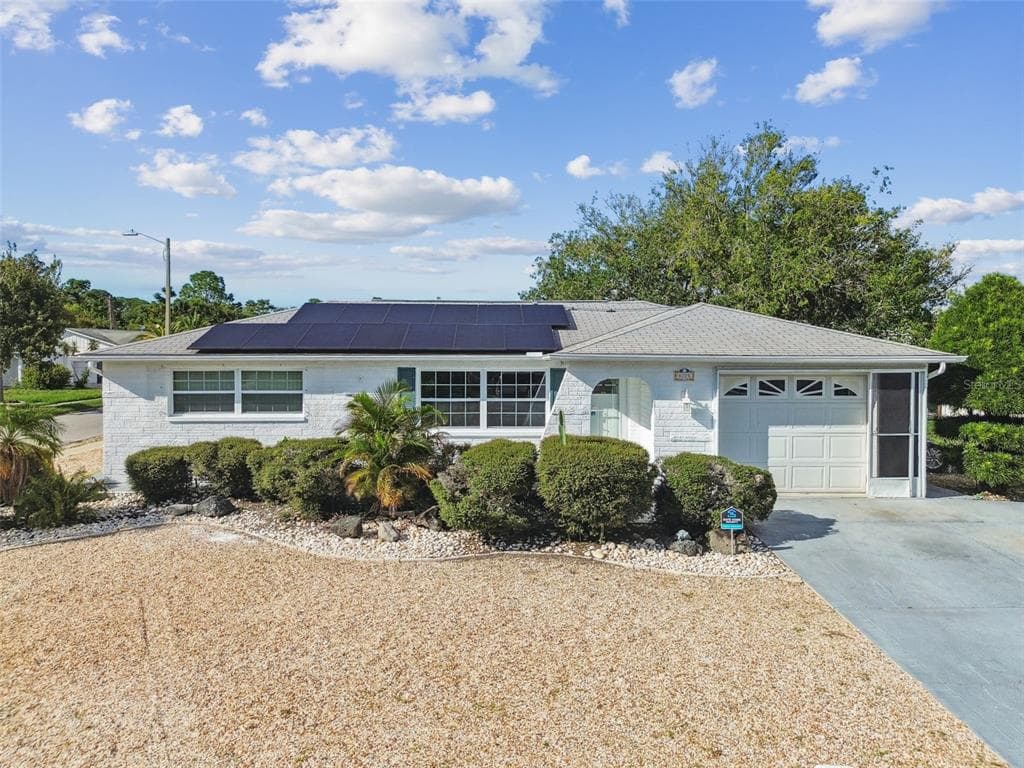 6205 BROOKSHIRE AVENUE NEW PORT RICHEY, FL 34653