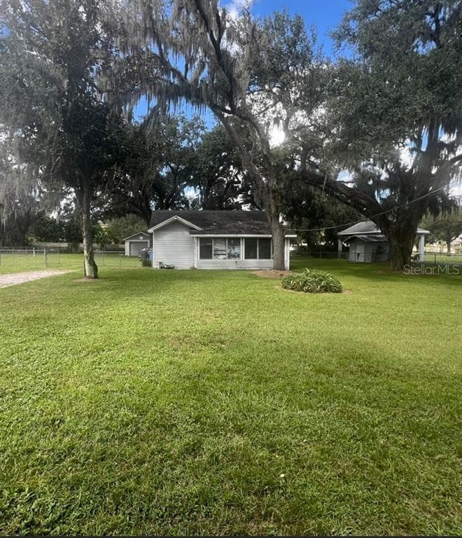 612 VIRGINIA AVENUE SEFFNER, FL 33584