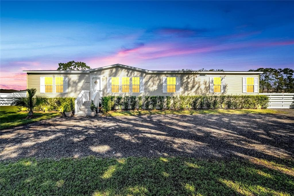 4009 TIMBERWOOD DRIVE