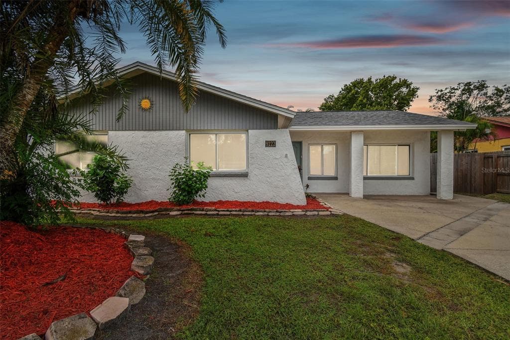 9222 92ND STREET SEMINOLE, FL 33777