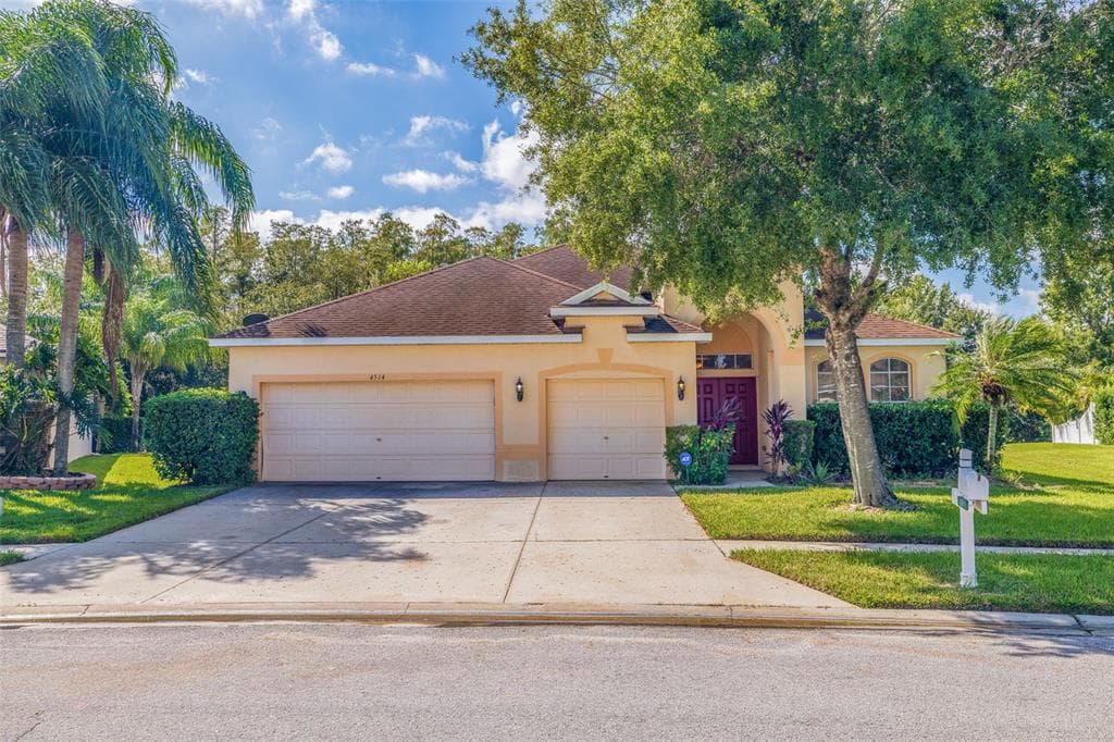 4514 GATEWAY BOULEVARD WESLEY CHAPEL, FL 33544