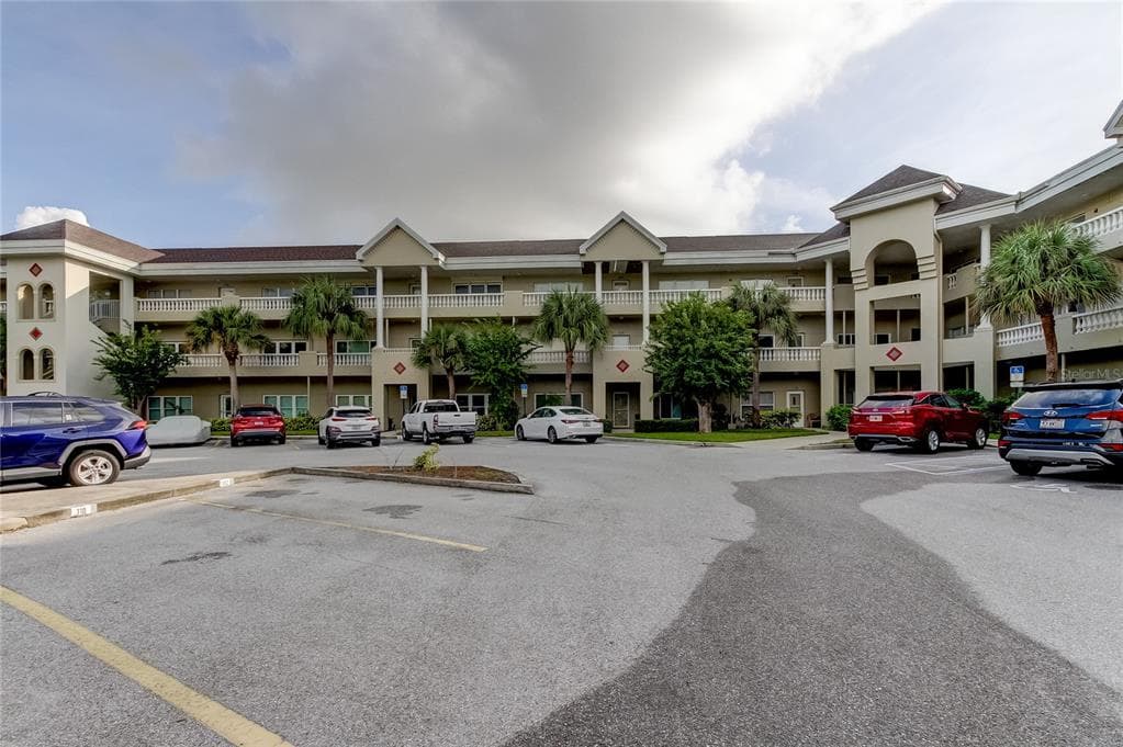 2019 UTOPIAN DRIVE W UNIT 312 CLEARWATER, FL 33763