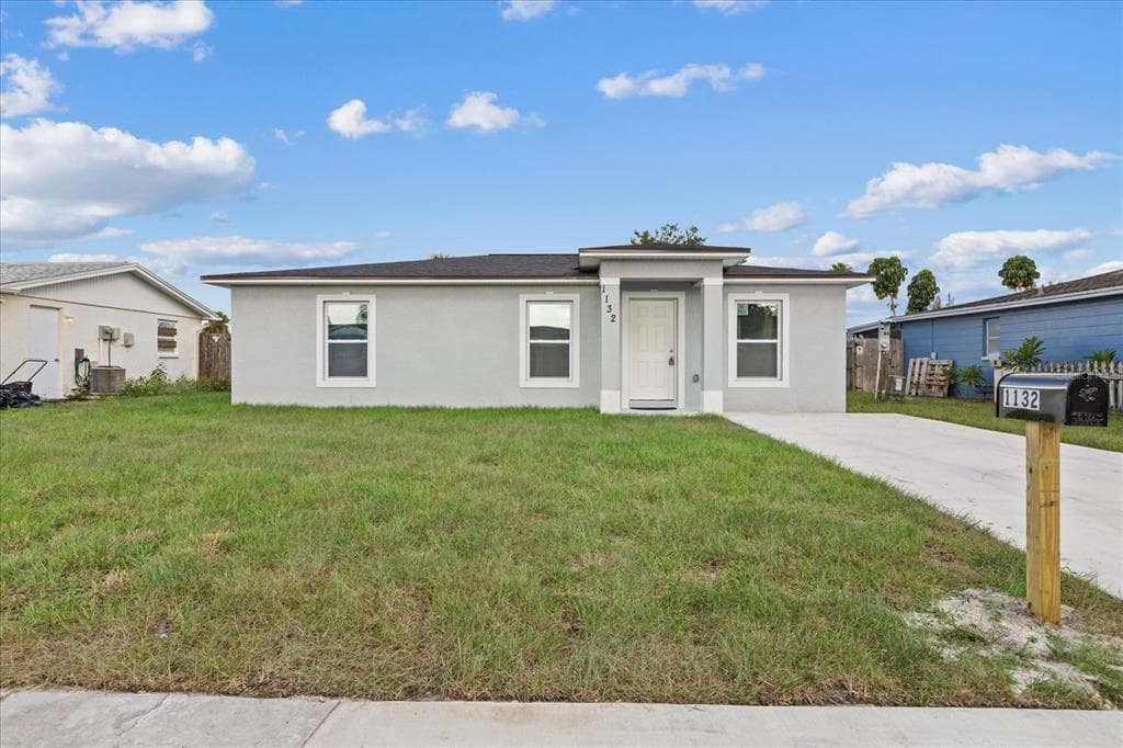 1132 MAYBURY DRIVE HOLIDAY, FL 34691