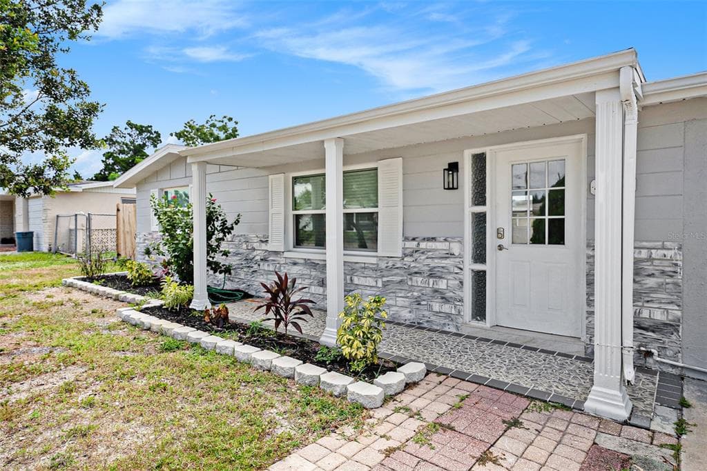 4744 GUARDIAN AVE HOLIDAY, FL 34690
