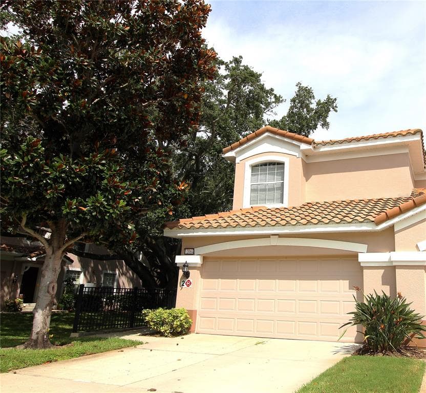 2064 CARRIAGE LANE UNIT 2064 CLEARWATER, FL 33765