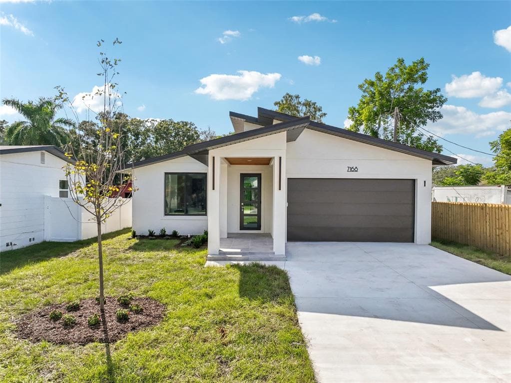 7168 62ND WAY N