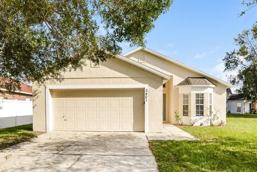 2401 RADNOR AVENUE ORLANDO, FL 32826
