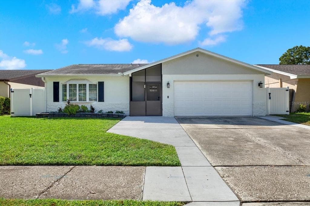 10248 OAKHAVEN DRIVE PINELLAS PARK, FL 33782