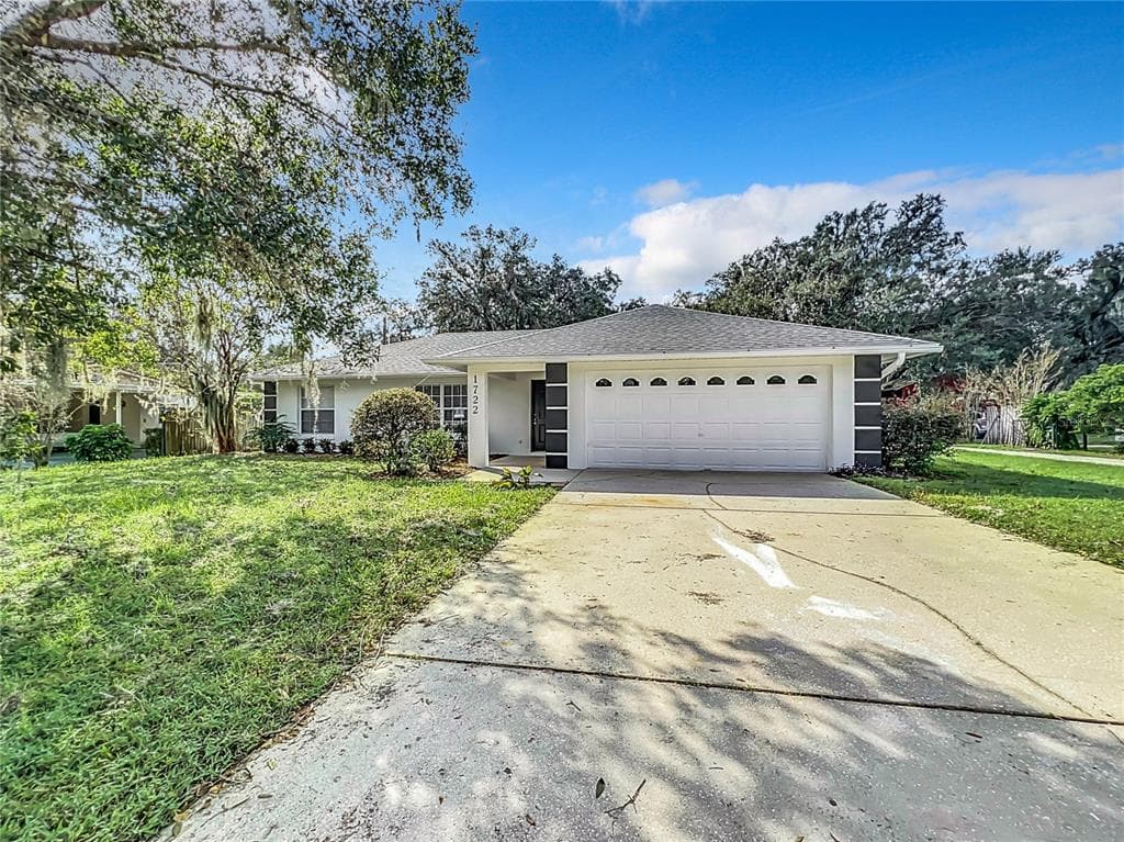 1722 MONTEE LANE LAKELAND, FL 33811