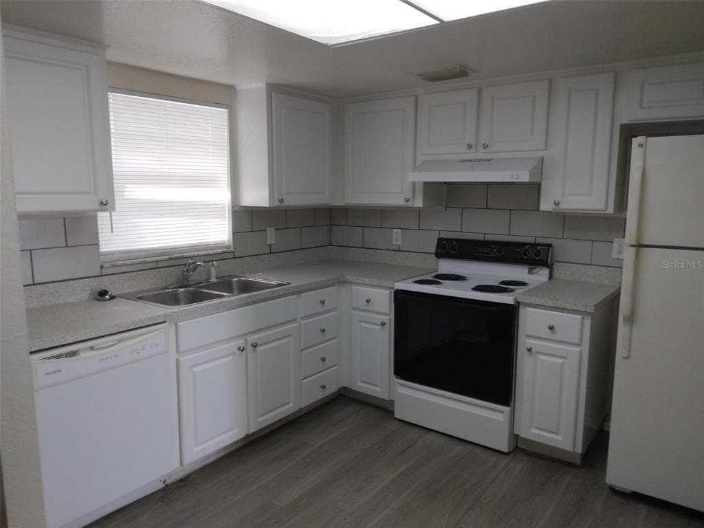 4015 76TH AVENUE N PINELLAS PARK, FL 33781