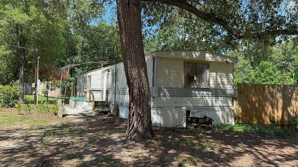4065 NE 174TH TERRACE SILVER SPRINGS, FL 34488