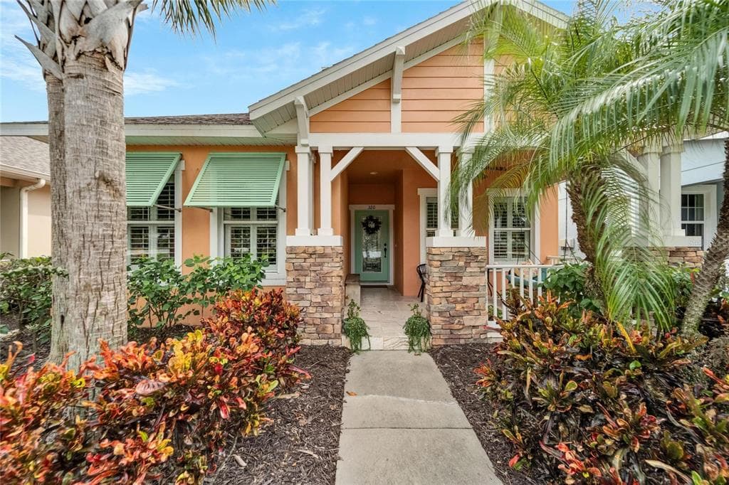 320 WINTERSIDE DRIVE APOLLO BEACH, FL 33572