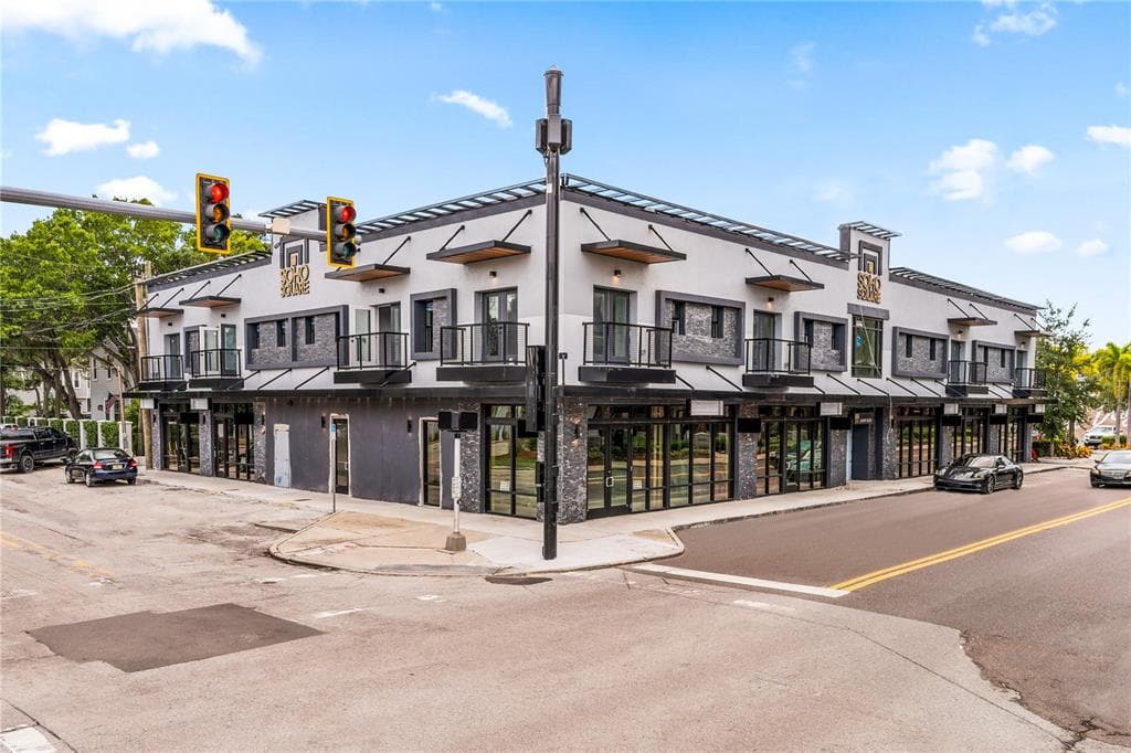 927 S HOWARD AVENUE UNIT 4 TAMPA, FL 33606