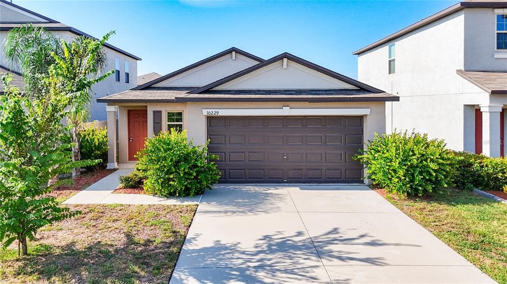 10229 SUMMER KISS AVENUE RIVERVIEW, FL 33578