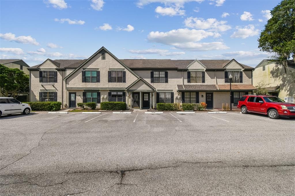 16578 BRIGADOON DRIVE TAMPA, FL 33618