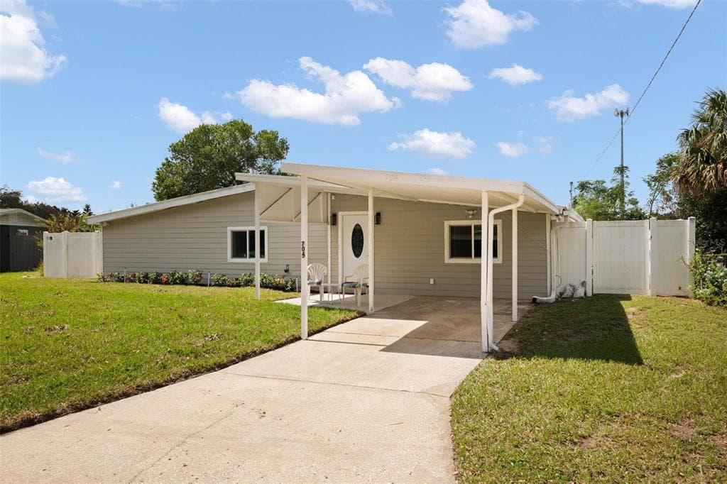 704 W EVERINA CIRCLE BRANDON, FL 33510