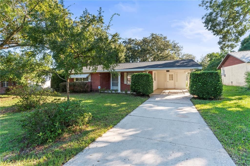 5824 11TH STREET ZEPHYRHILLS, FL 33542