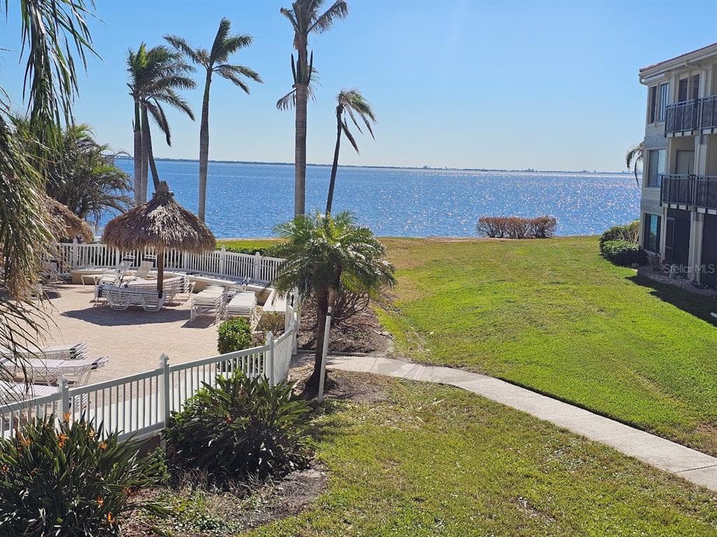 6322 PALMA DEL MAR BOULEVARD S UNIT 215 ST PETERSBURG, FL 33715