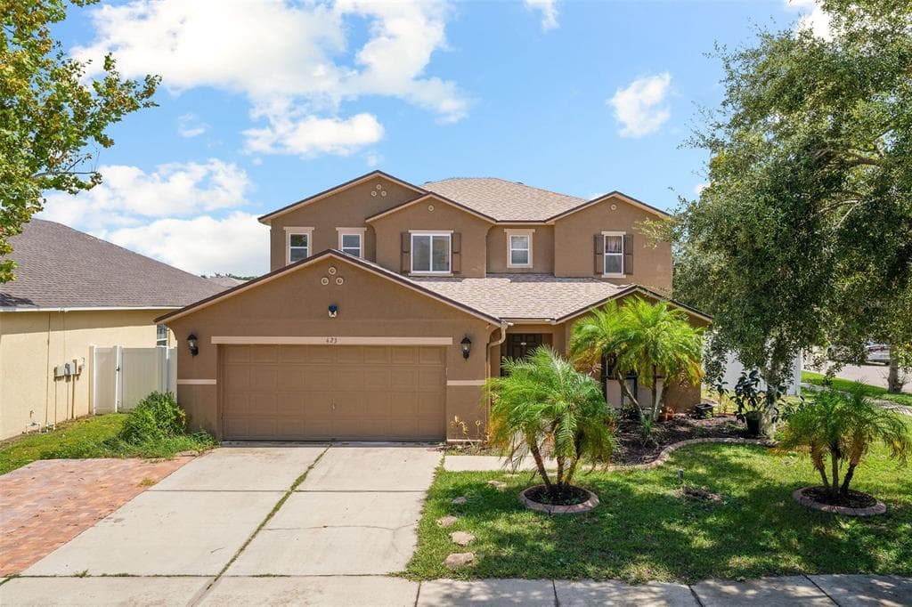 423 CHIMNEY ROCK DRIVE RUSKIN, FL 33570