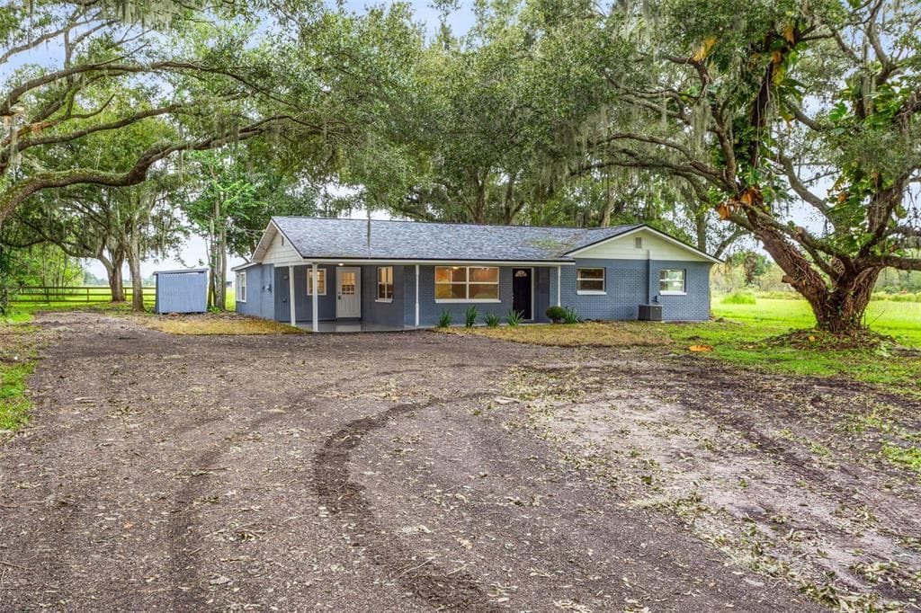 11717 S COUNTY ROAD 39 LITHIA, FL 33547