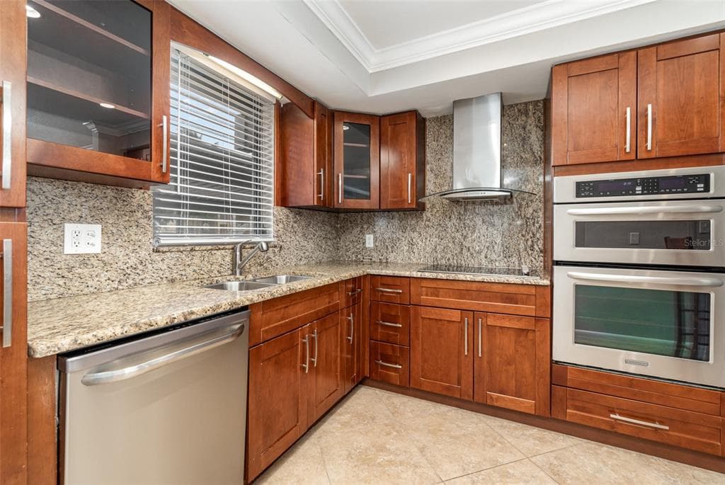 4613 SE 5TH AVENUE UNIT 104 CAPE CORAL, FL 33904