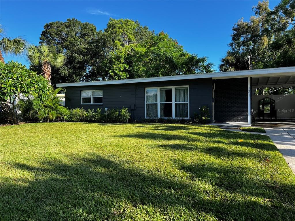121 40TH AVENUE SE ST PETERSBURG, FL 33705