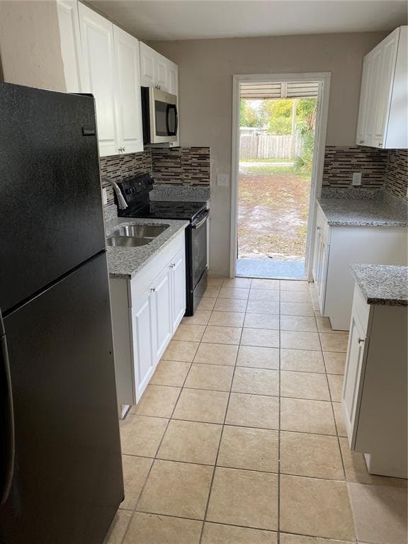 445 38TH AVENUE N ST PETERSBURG, FL 33704