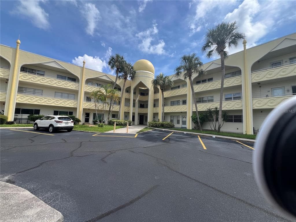 2361 ECUADORIAN WAY UNIT 33 CLEARWATER, FL 33763