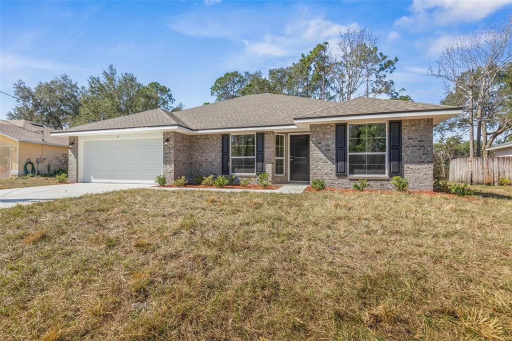 11 PERTHSHIRE LANE PALM COAST, FL 32164