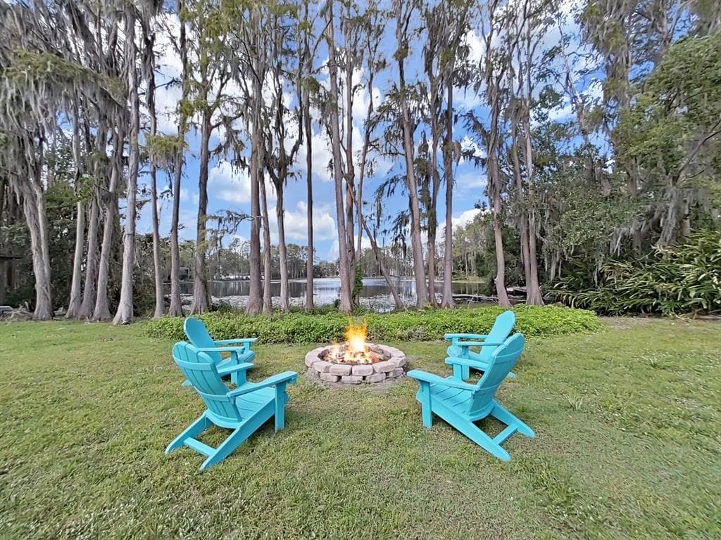 17150 LAKESHORE ROAD LUTZ, FL 33558