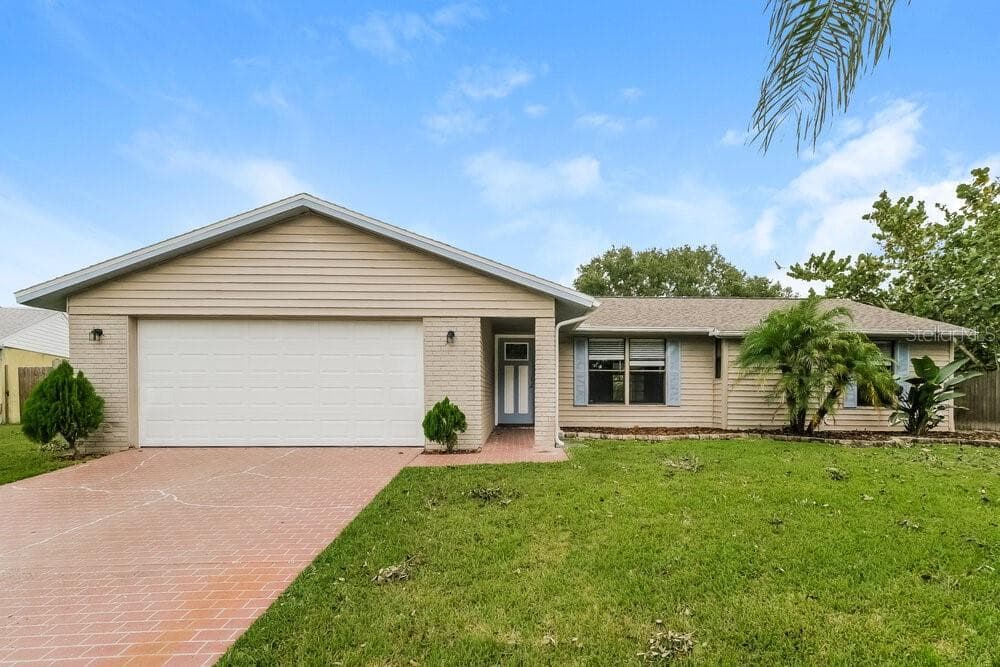 638 SHORELAKE PLACE OLDSMAR, FL 34677