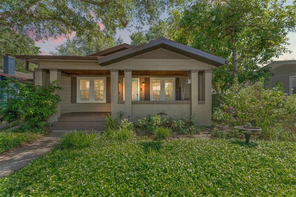 407 E PARIS STREET TAMPA, FL 33604