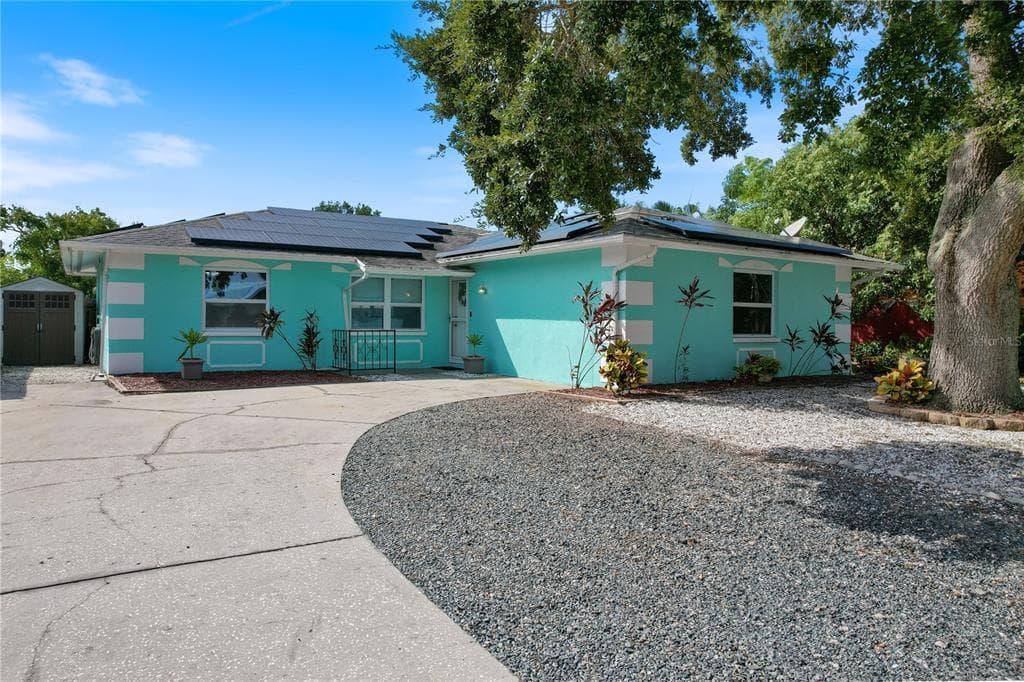 1702 STONEHAVEN WAY TARPON SPRINGS, FL 34689