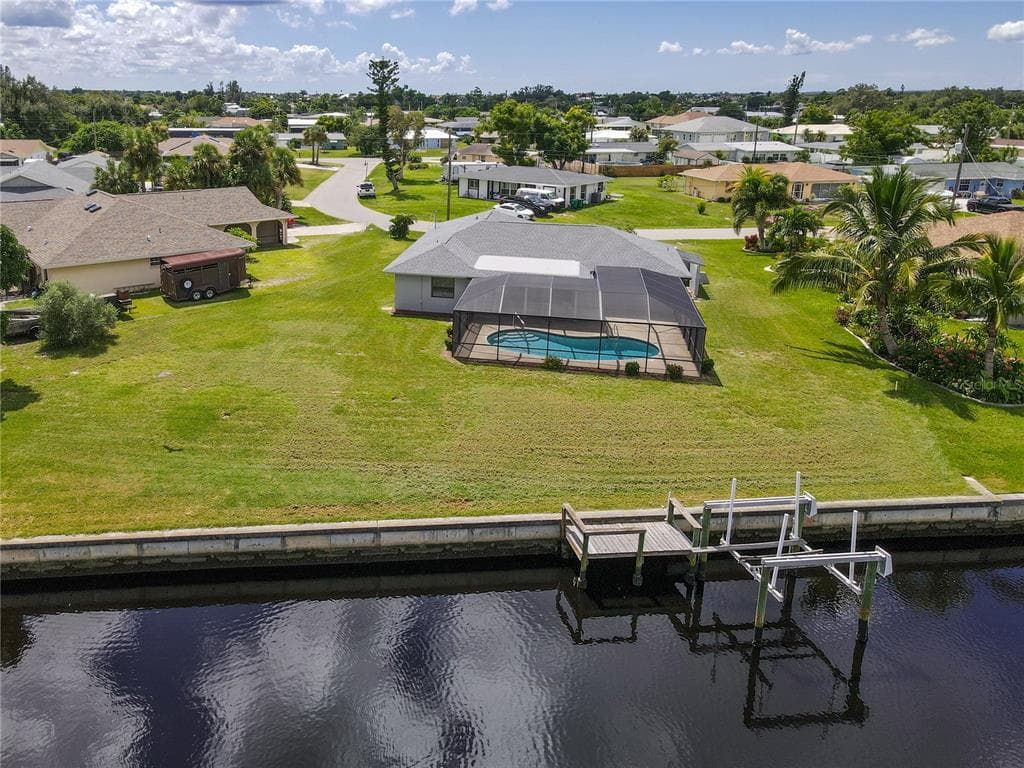 170 CAMBRIDGE DRIVE NW PORT CHARLOTTE, FL 33952
