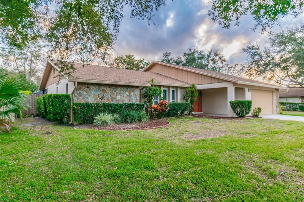9620 105TH TERRACE LARGO, FL 33773