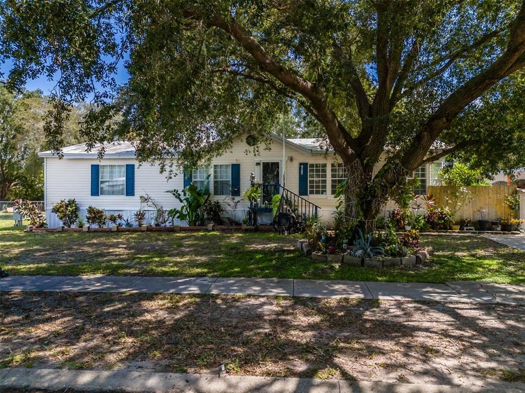 2036 PARK VILLAGE DRIVE RUSKIN, FL 33570
