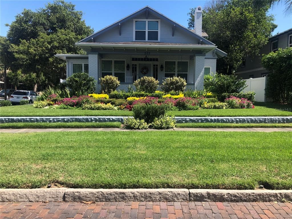 235 12TH AVENUE N ST PETERSBURG, FL 33701