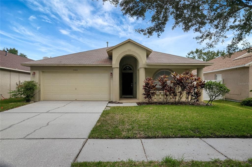 15306 LAKE BELLA VISTA DRIVE TAMPA, FL 33625