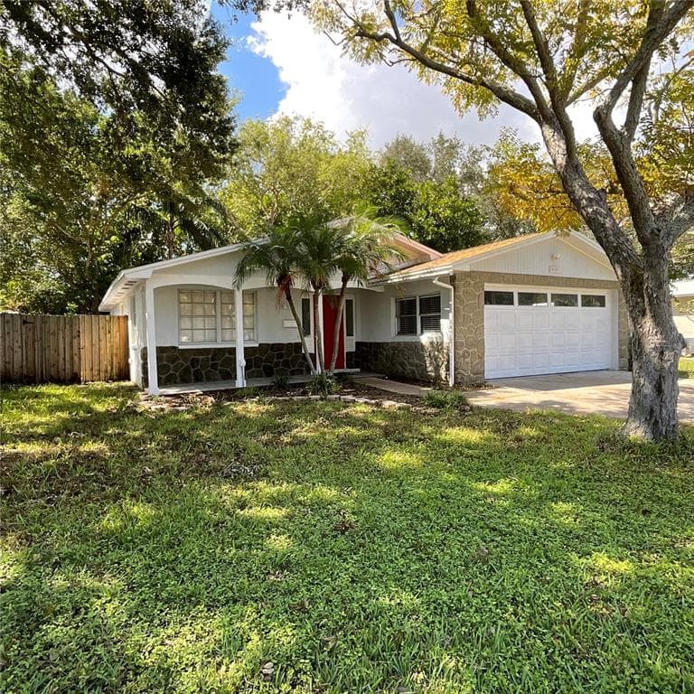 5620 DENVER STREET NE ST PETERSBURG, FL 33703