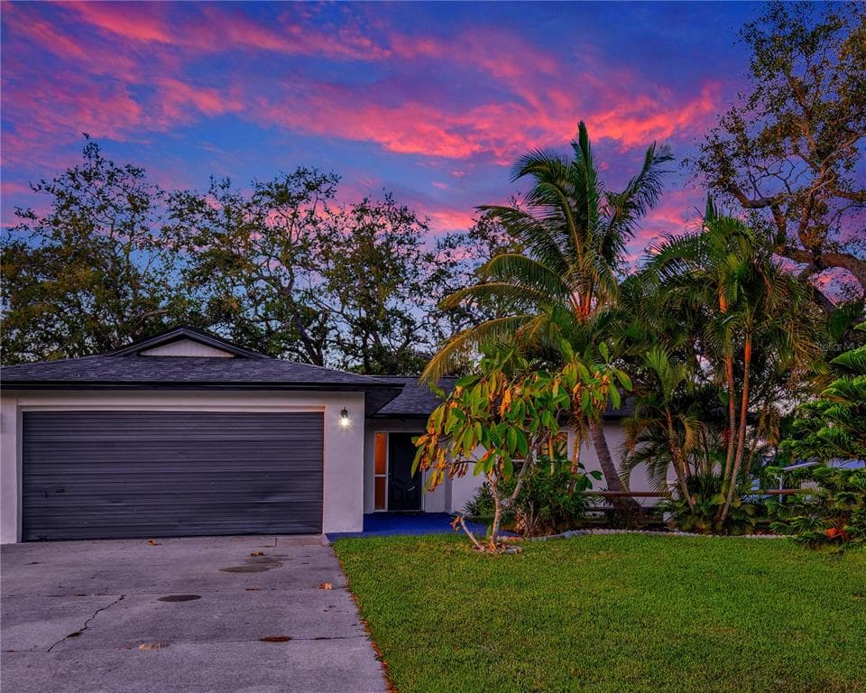 1414 GULF ROAD TARPON SPRINGS, FL 34689