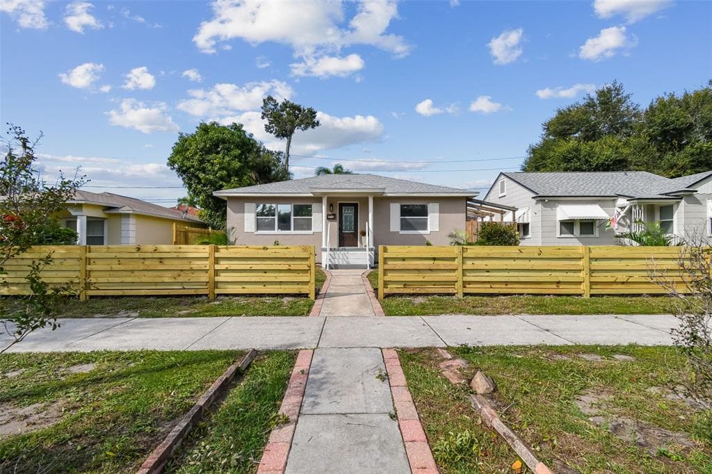 4735 1ST AVENUE S ST PETERSBURG, FL 33711