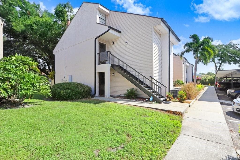 4833 PURITAN CIRCLE UNIT 101 TAMPA, FL 33617