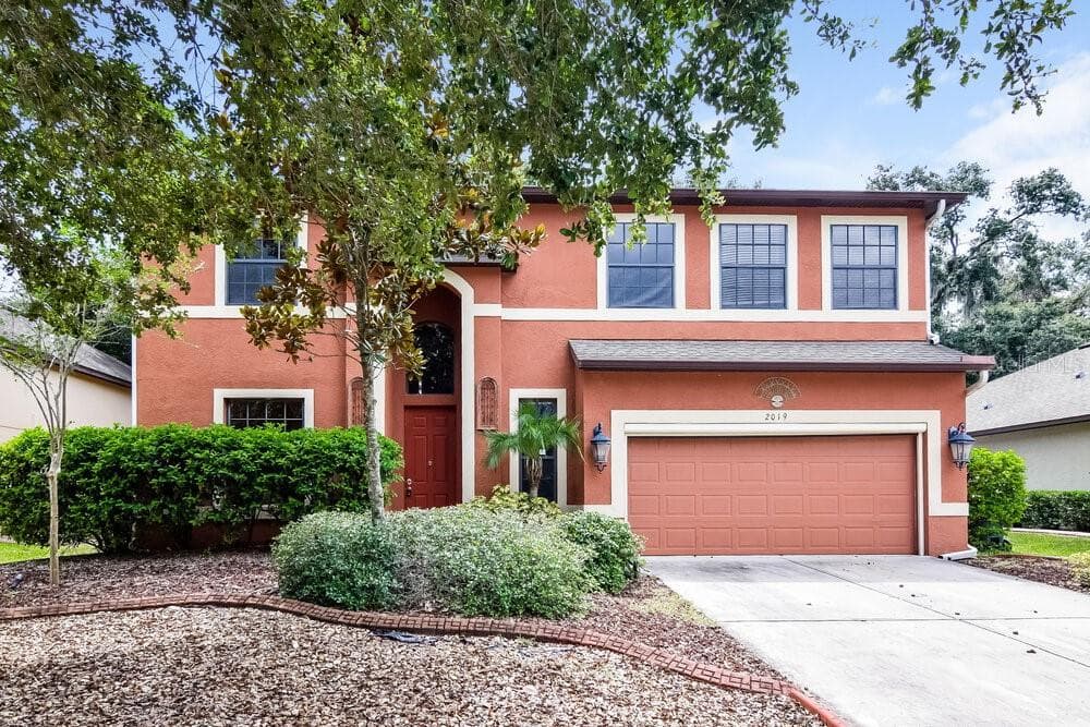 2019 ABBEY TRACE DRIVE DOVER, FL 33527