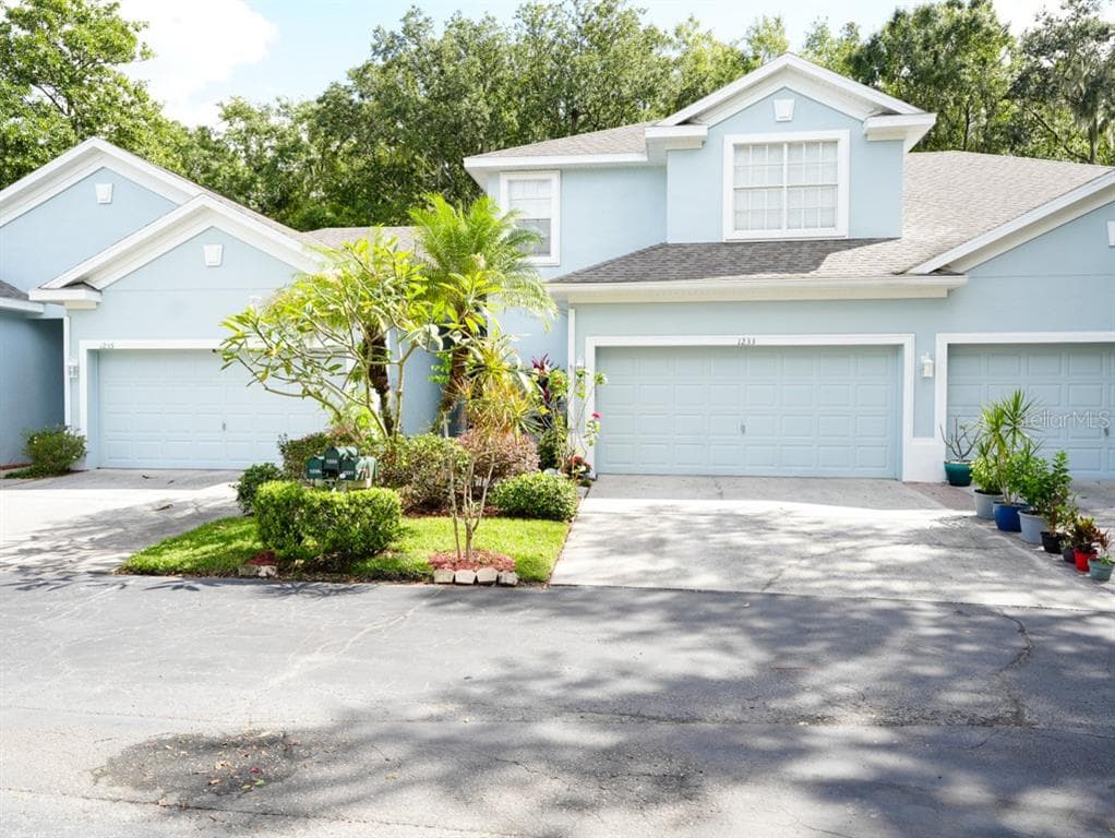 1233 BIG PINE DRIVE VALRICO, FL 33596
