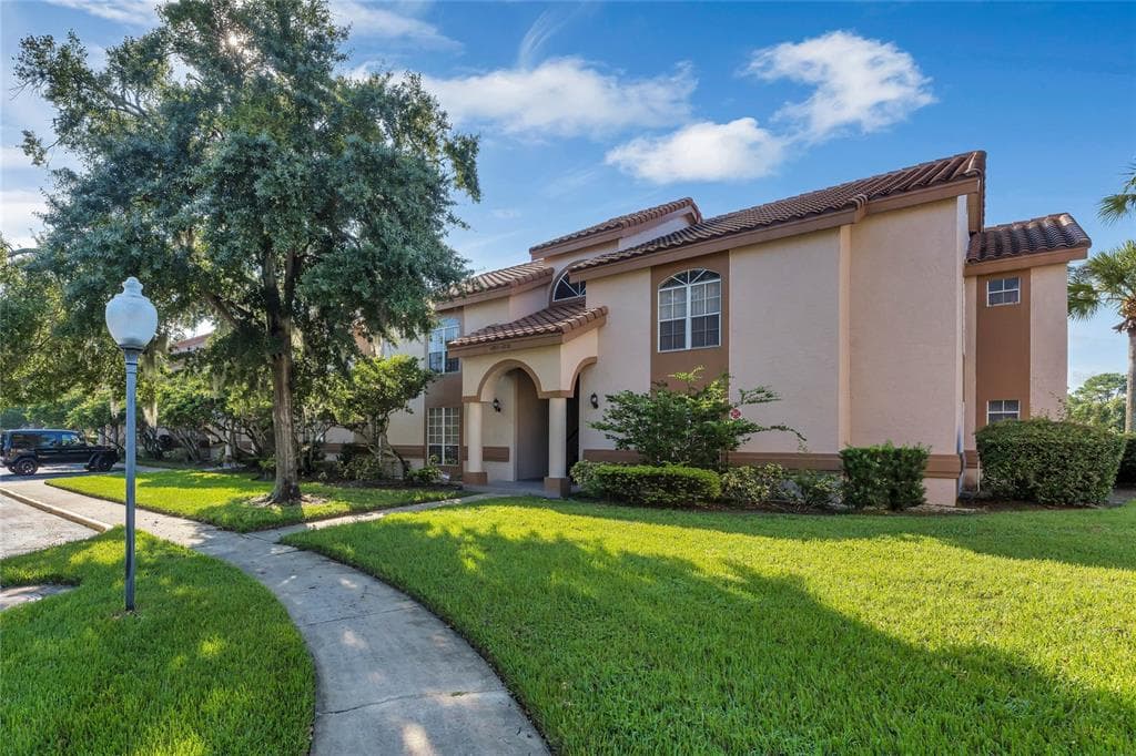 4826 NORMANDY PLACE UNIT D-204 ORLANDO, FL 32811