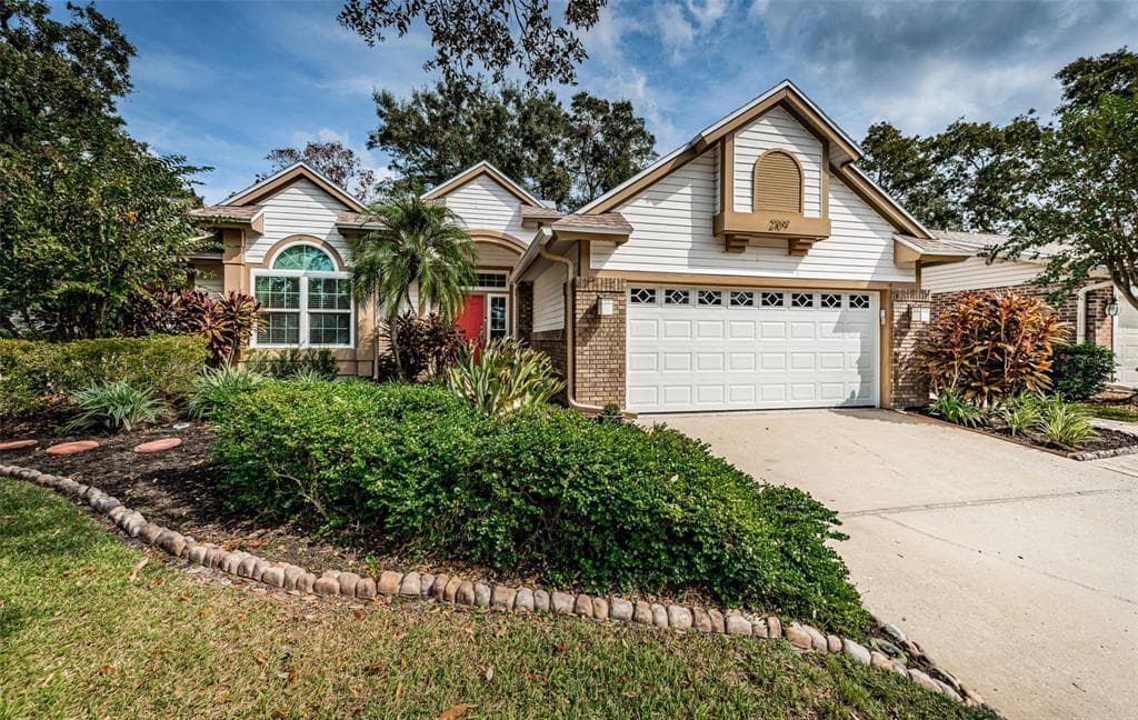 2109 SUSSEX COURT PALM HARBOR, FL 34683