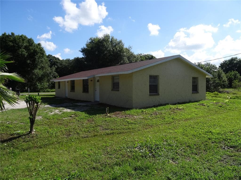 95 7TH STREET NE UNIT B RUSKIN, FL 33570