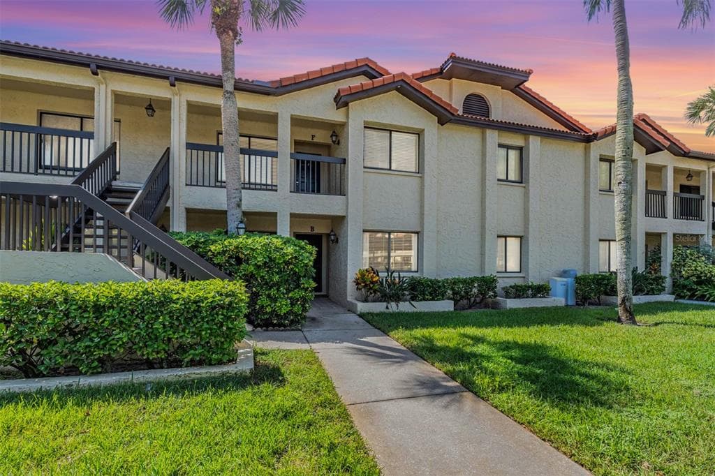 1801 E LAKE ROAD UNIT 4B PALM HARBOR, FL 34685